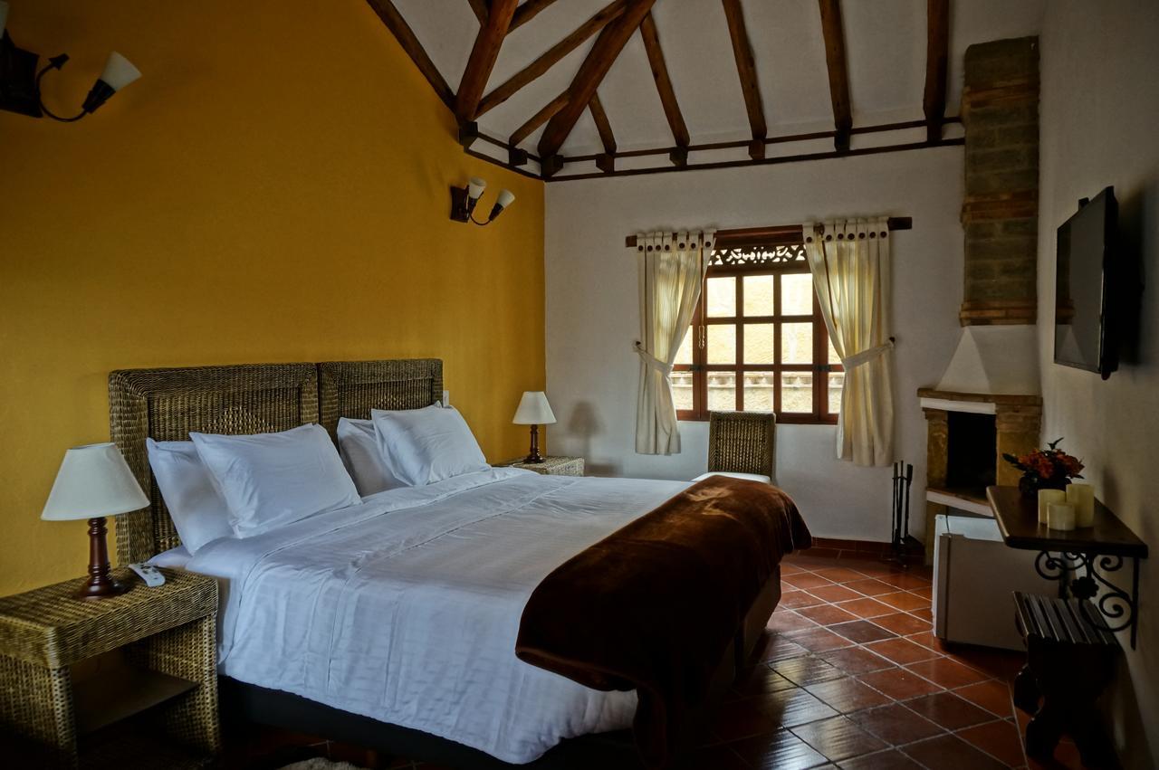 Club Campestre El Bosque De La Villa Villa de Leyva Luaran gambar