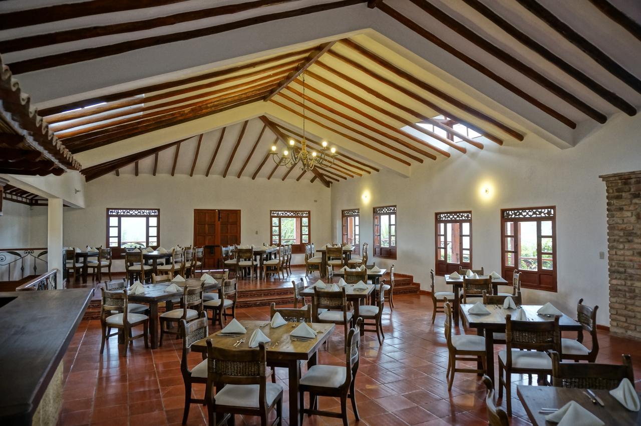 Club Campestre El Bosque De La Villa Villa de Leyva Luaran gambar